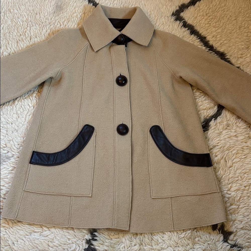 Vintage Jones New York Tan Coat with Brown Trim - Picture 6 of 14